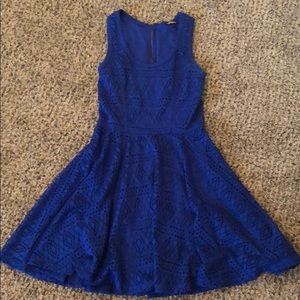 Express lace dress